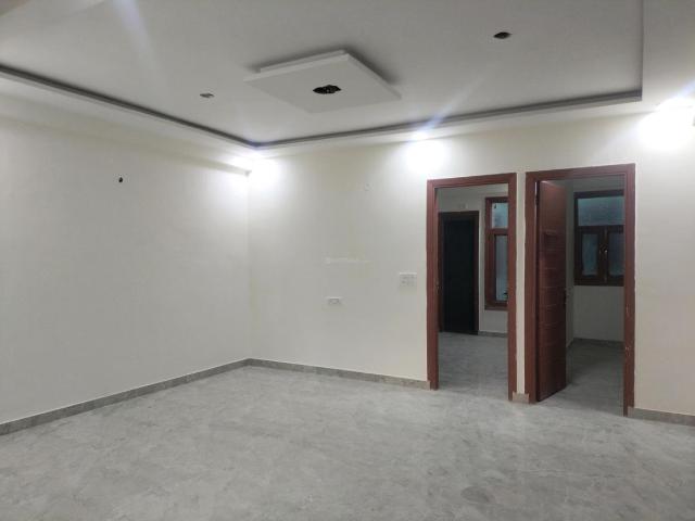 8 BHK Independent House in Siddharth Vihar for resale Ghaziabad. The reference number is 19284393