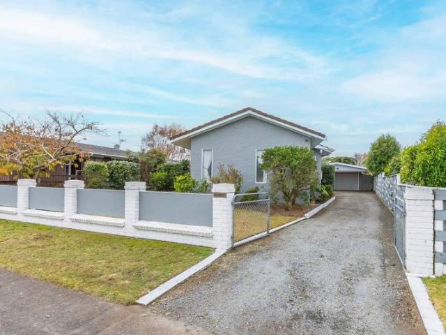 8 Cypress Grove, Paraparaumu, Kapiti Coast For Sale