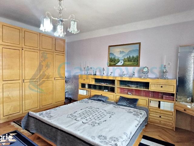8 camere, casa de vanzare Bihor judet, Santandrei 9016 •