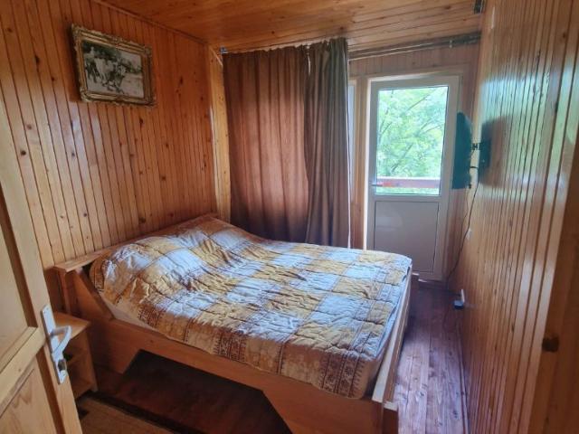 8 camere, casa de vanzare Prahova judet, Comarnic 8815 •
