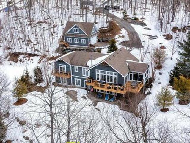 8 CARDINAL Court McKellar Ontario