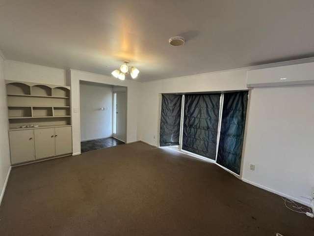 8 Cargill Street, Papakura
