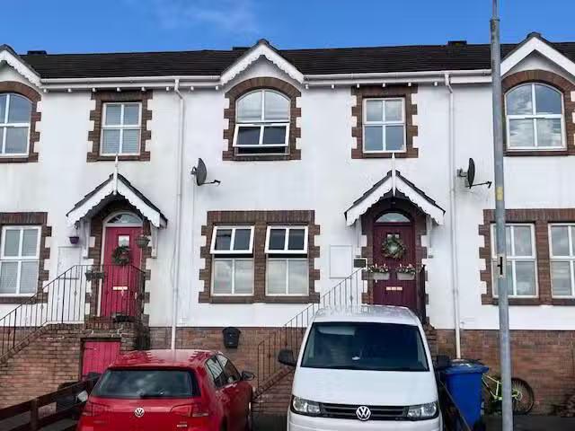 8 Carrickree Mews