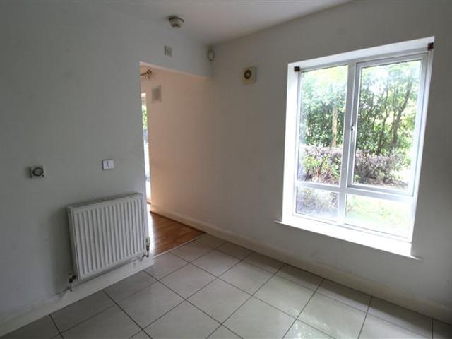 8 Cedar Place, Ridgewood, Swords, Co. Dublin DNG McKenna Healy 4922 MyHome. Ie Residential