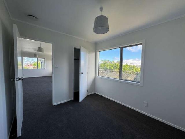 8 Chetwode Grove, Newlands, Wellington City