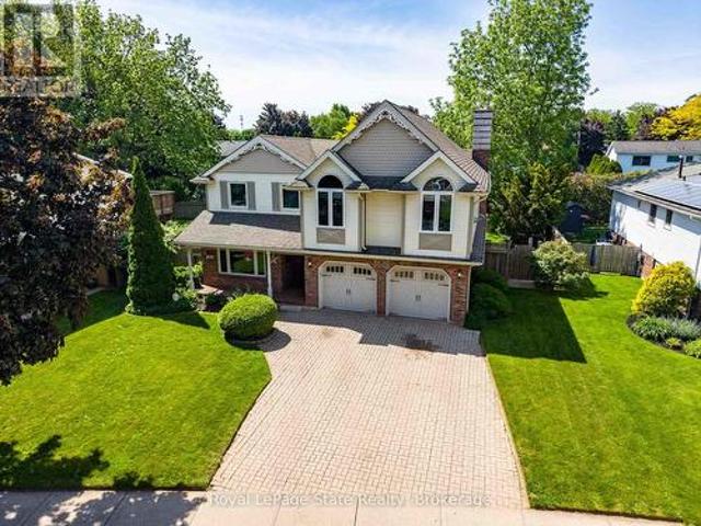 8 Cheval Drive, Grimsby Beach, ON, L3M 4P9 house for sale | Listing ID X13423 | Royal LePage
