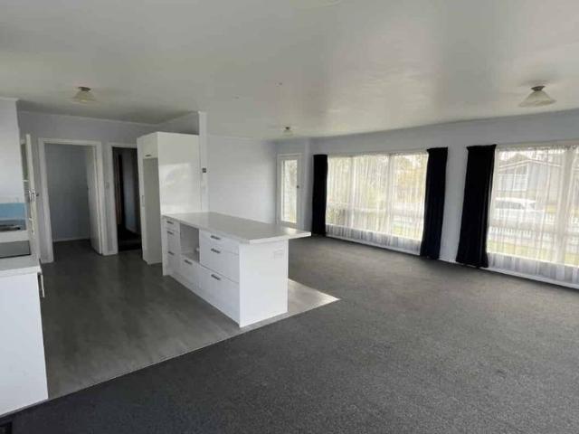 8 Clark Avenue, Pirimai, Napier