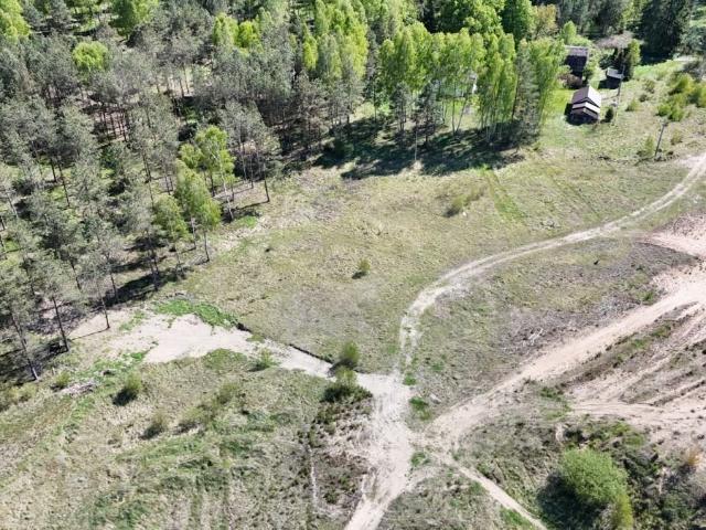 8 działek budowlanych z warunkami zabudowy w Chwarznie