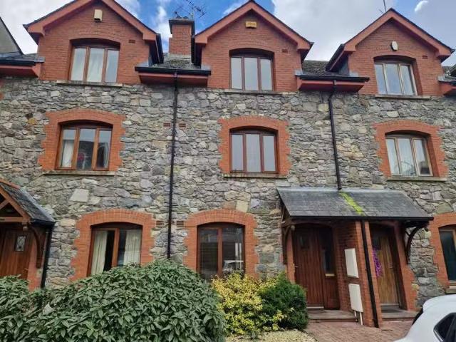 8 Distillery Mews, Dundalk, Co. Louth is for rent
