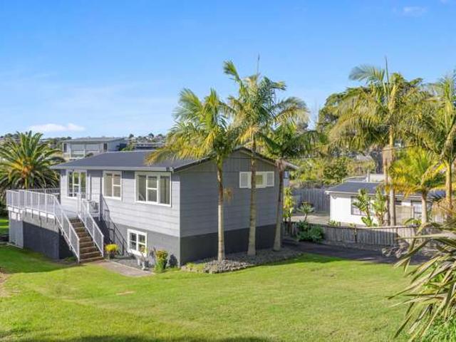 8 Dobell Road, Stanmore Bay, Rodney