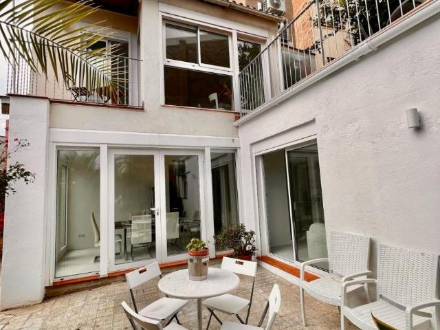 8 Dormitorio Casa Barcelona Barcelona LS95793211