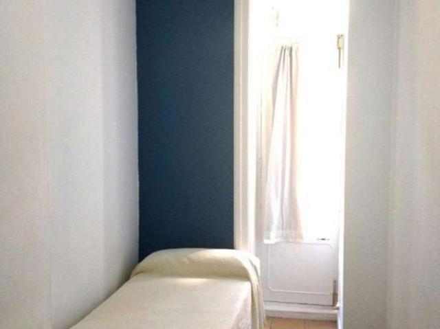8 Dormitorio Apartamentos Madrid Madrid 104829267