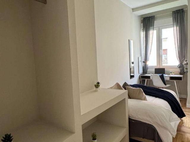 8 Dormitorio Shared Living/Roommate Madrid Madrid 96656827
