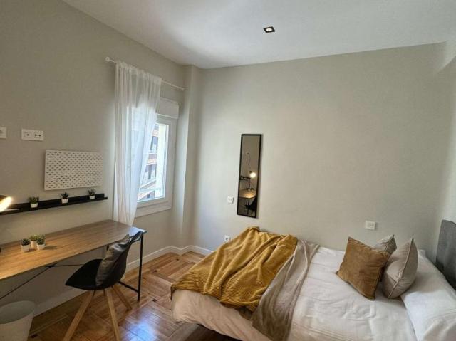 8 Dormitorio Shared Living/Roommate Madrid Madrid 96656830