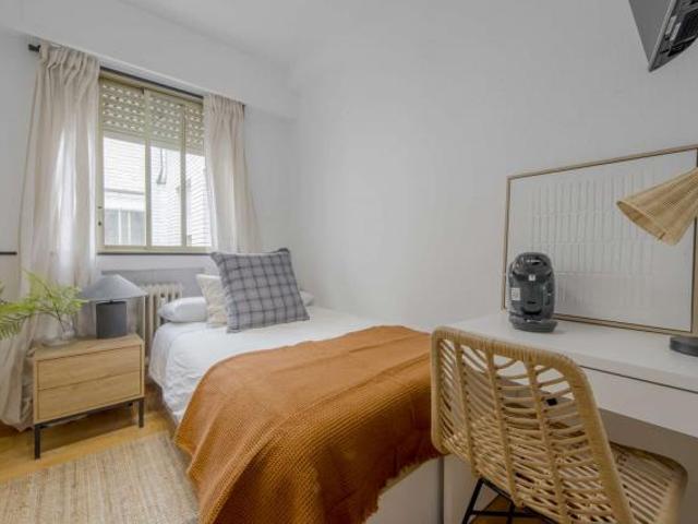 8 Dormitorio Shared Living/Roommate Madrid Madrid LS84534701