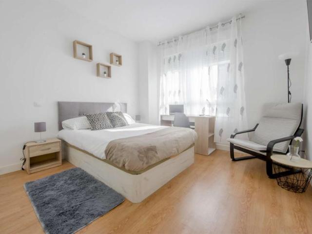 8 Dormitorio Shared Living/Roommate Madrid Madrid LS101819812