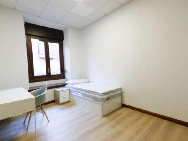 8 Dormitorio Shared Living/Roommate Alcala De Henares Alcala De Henares LS101853758