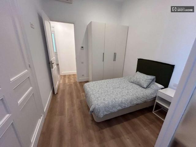 8 Dormitorio Shared Living/Roommate Barcelona Barcelona 101761866