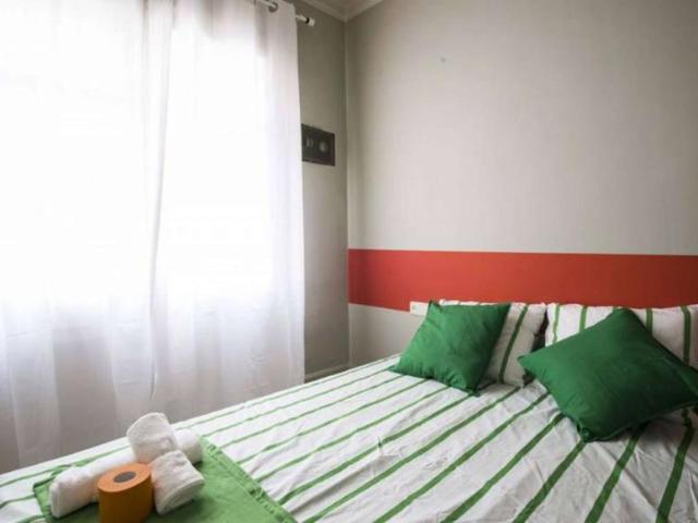 8 Dormitorio Shared Living/Roommate Barcelona Barcelona 101808159