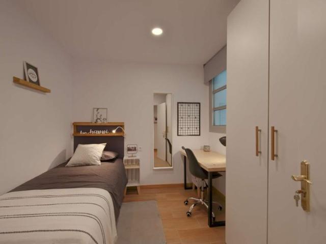 8 Dormitorio Shared Living/Roommate Barcelona Barcelona 102438154