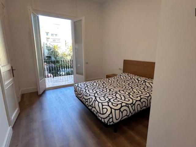 8 Dormitorio Shared Living/Roommate Barcelona Barcelona 75789843