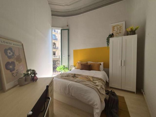 8 Dormitorio Shared Living/Roommate Barcelona Barcelona 91329766