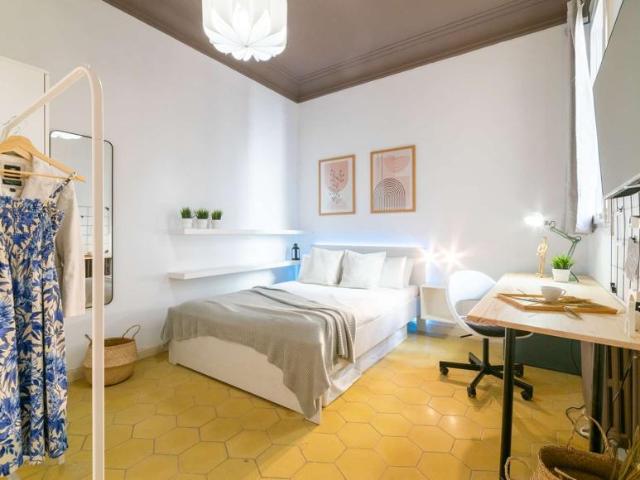 8 Dormitorio Shared Living/Roommate Barcelona Barcelona 92822750