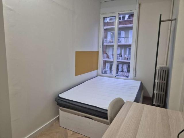 8 Dormitorio Shared Living/Roommate Barcelona Barcelona 95854677