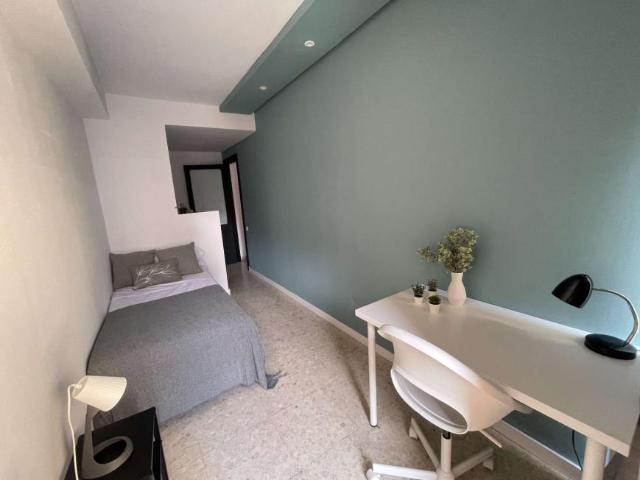 8 Dormitorio Shared Living/Roommate Seville Seville LS101824759