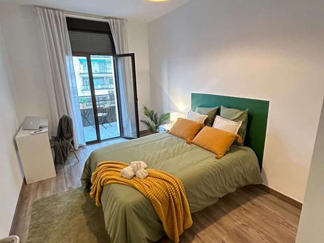 8 Dormitorio Shared Living/Roommate Valencia Valencia 86892933