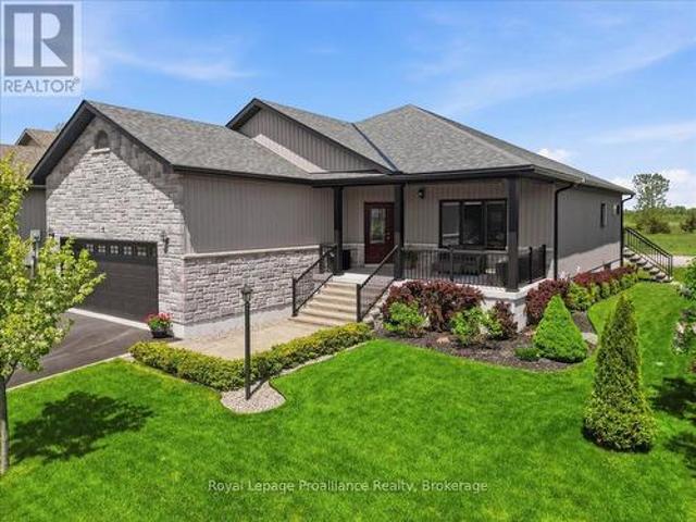 8 Dorchester Drive, Prince Edward County Wellington, ON, K0K 3L0 house for sale | Listing ID X13215 | Royal LePage