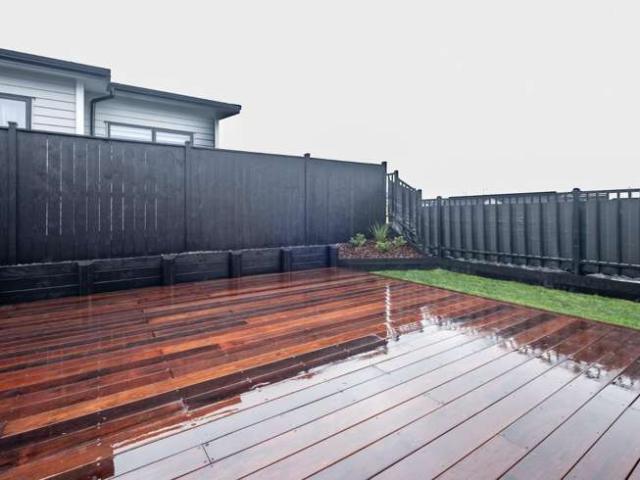 8 Fallowdown Street, Milldale, Rodney