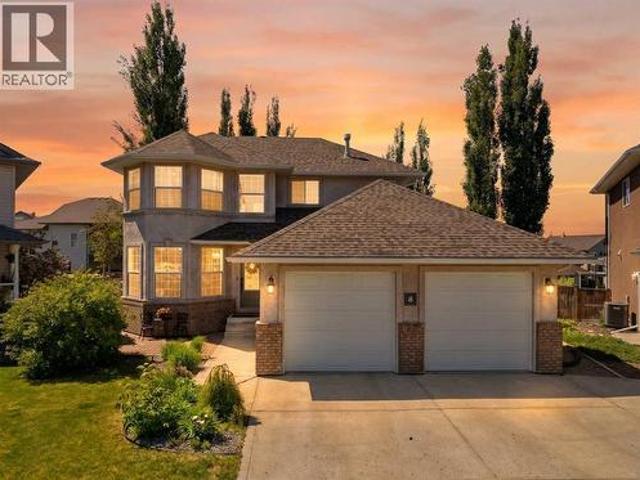 8 Fir Close, Sylvan Lake, AB, T4S 2H9 house for sale | Listing ID A2324 | Royal LePage