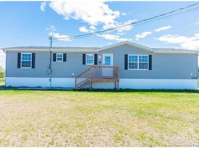 8 Frank St, Bas Cap Pele, NB, E4N 0E6 house for sale | Listing ID NB140178 | Royal LePage
