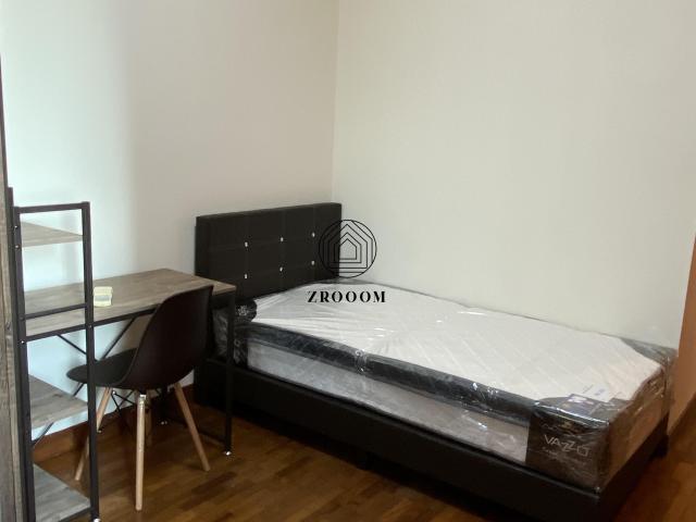 8 Geylang East Avenue 2, SimsVille, Singapore, Simsville