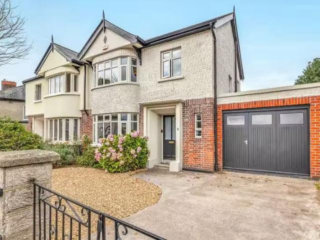 8 Gilford Drive, Sandymount, Dublin 4, D04YE03 is for sale