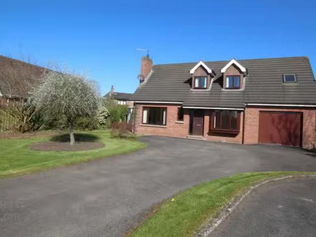 8 Glenoak Grange