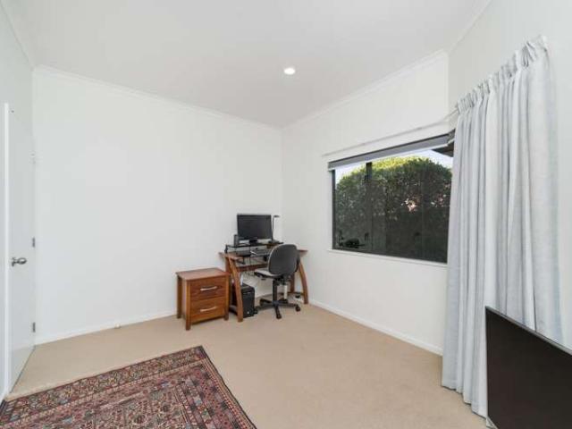 8 Greenwood Place, Fitzherbert, Palmerston North City
