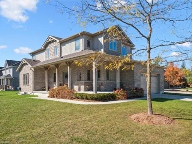 8 Griffith Court