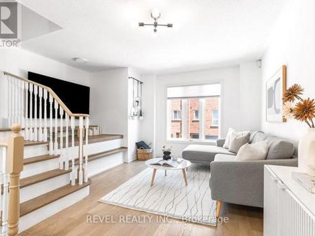 8 Grogan Mews, Toronto, ON, M6H 4J9 house for sale | Listing ID W13431 | Royal LePage