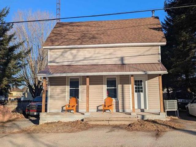 8 Halladay Street, Rideau Lakes, ON, K0G 1E0 house for sale | Listing ID X12033 | Royal LePage