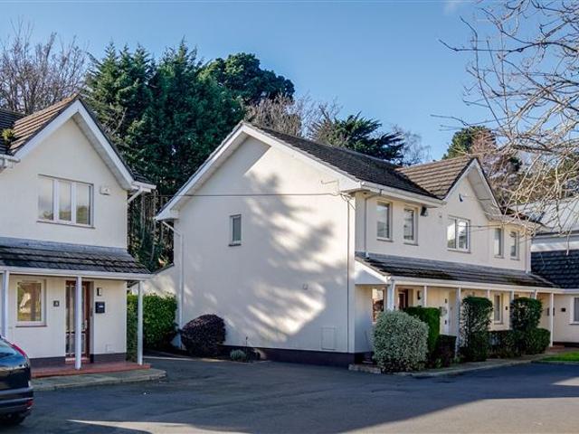 8 Heathfield, Monkstown, County Dublin John O'Sullivan Property Consultants 4908 MyHome. Ie Residential