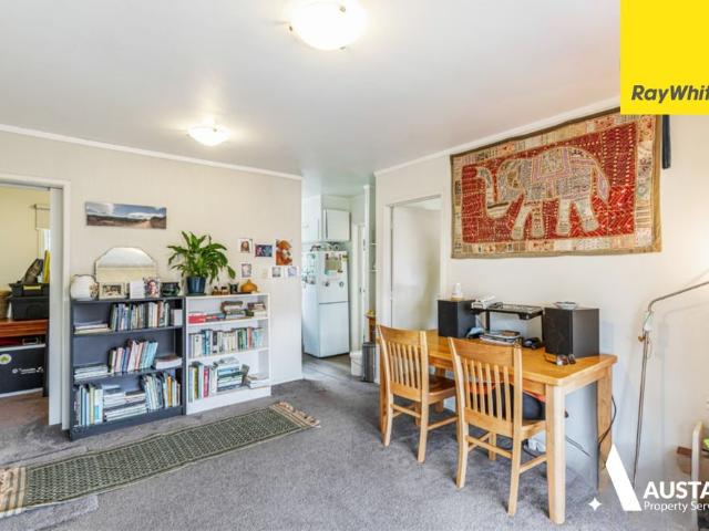 8 Hiseman Lane, Henderson
