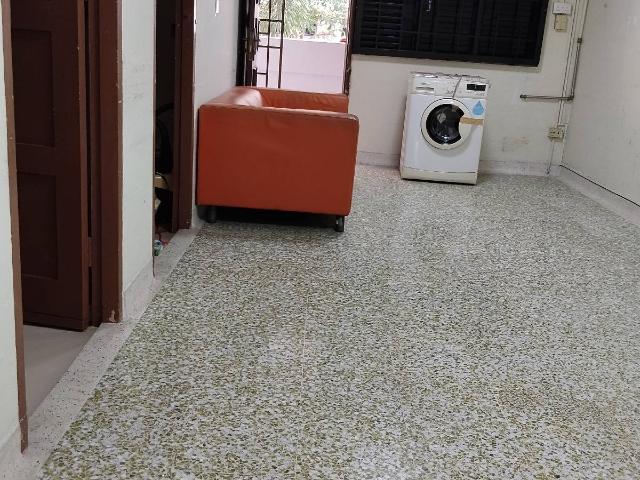 8 Holland Avenue HDB Apartment For Sale, $438,000, 2 Bed 2 Bath 635 sqft $690.00 psf