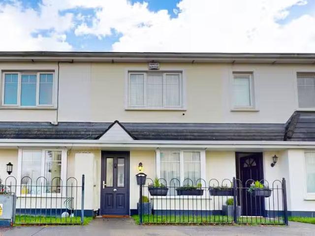 8 Holywell Lane, Swords, Co. Dublin, K67WC65 is for sale