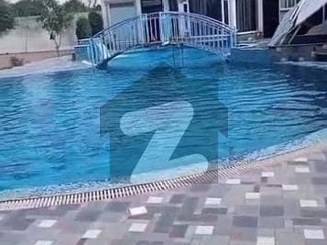 8 kanal beautiful farm house available for rent