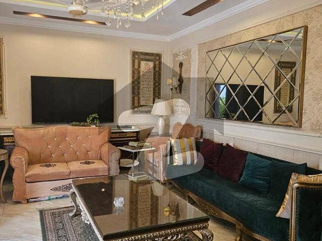 8 Kanal Luxury Executive Farmhouse for Sale Prime Location, Bedian Road