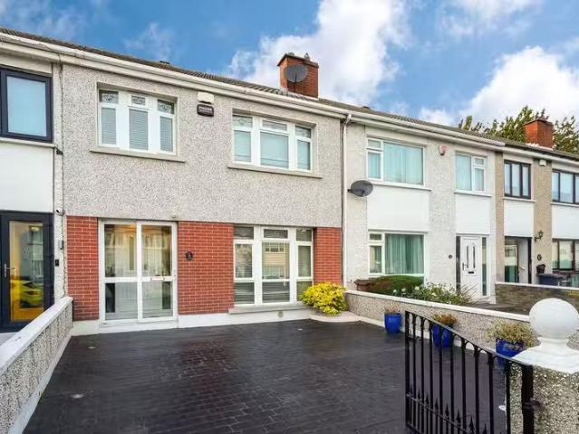 8 Kilakee Close, D12 X0C5, Walkinstown, Dublin 12 is for sale