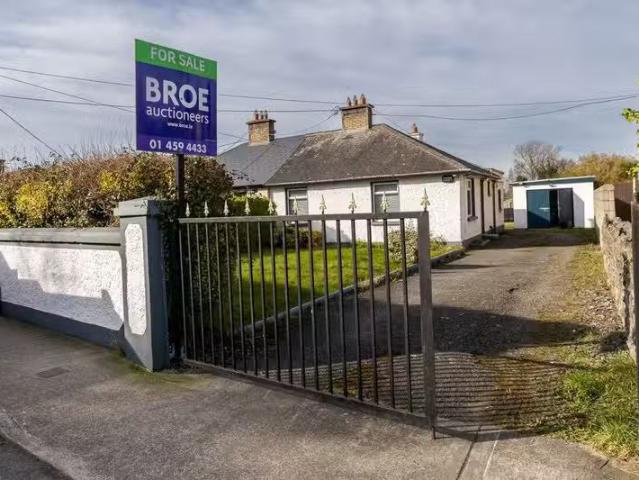 8 Knockmeenagh Road, Dublin 22, Clondalkin, Dublin 22, D22AY22.
