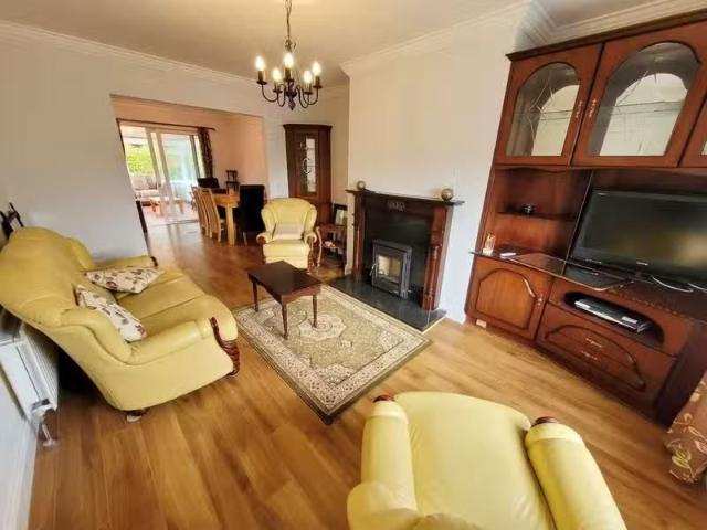8 Liosamble, Ballindine